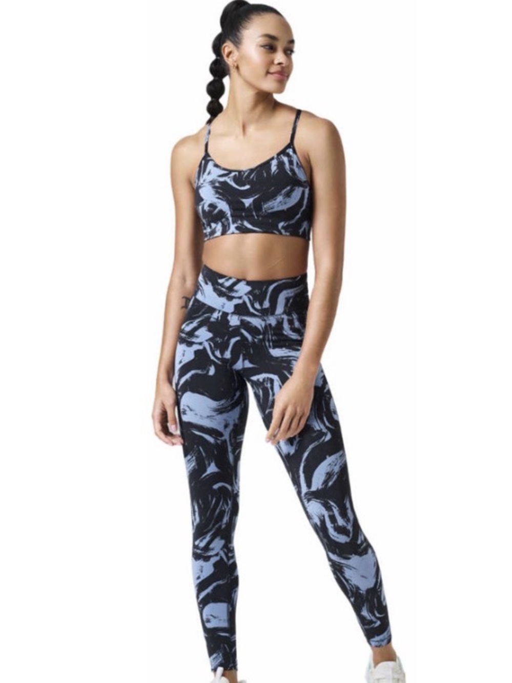 the Casall Essential Printed Leggings in blaze blue